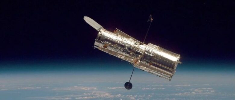 Hubble Telescope is in Trouble - Main Computer is Now Offline Waiting