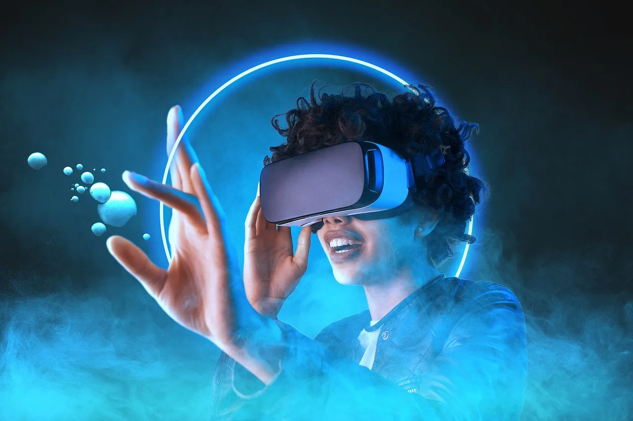 10 Metaverse Apps That Shaped the VR Frontier